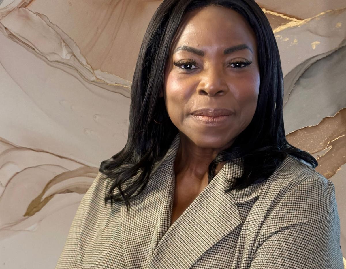 Portrait of Engracia Sleeswijk, curriculum designer and teacher of AI for Her